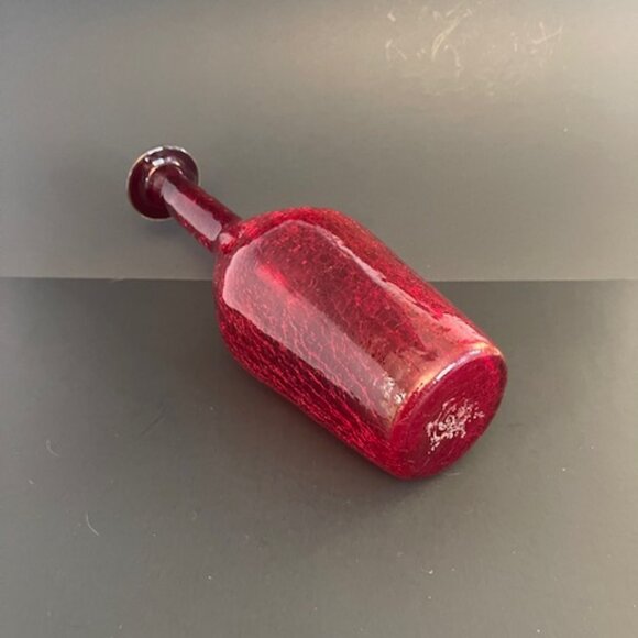 Red Crackle Art Glass Bud Vase – 13" Tall, Elegant Decorative Piece - Picture 5 of 5